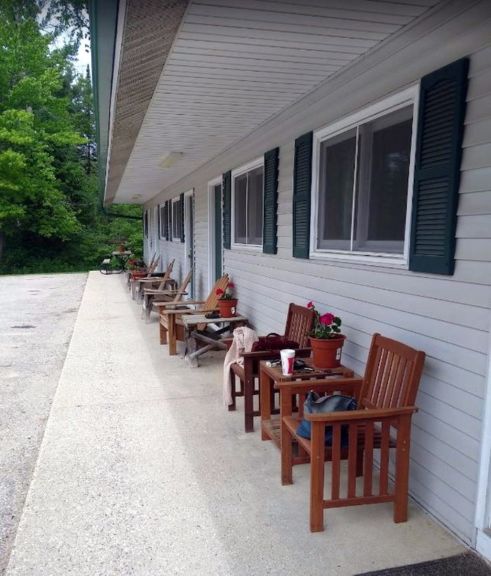 White Star Motel - From Web Listing (newer photo)